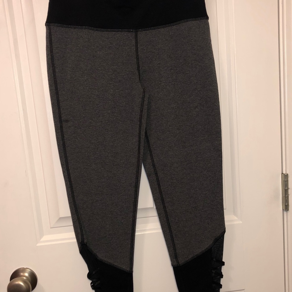 grey/black leggings
